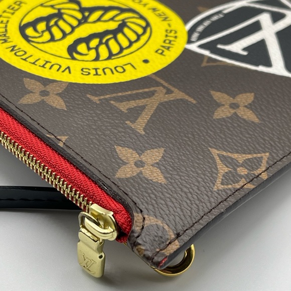 Louis Vuitton World Tour Stickers Neverfull Pochette Clutch Wristlet Pouch Rare - Picture 4 of 12